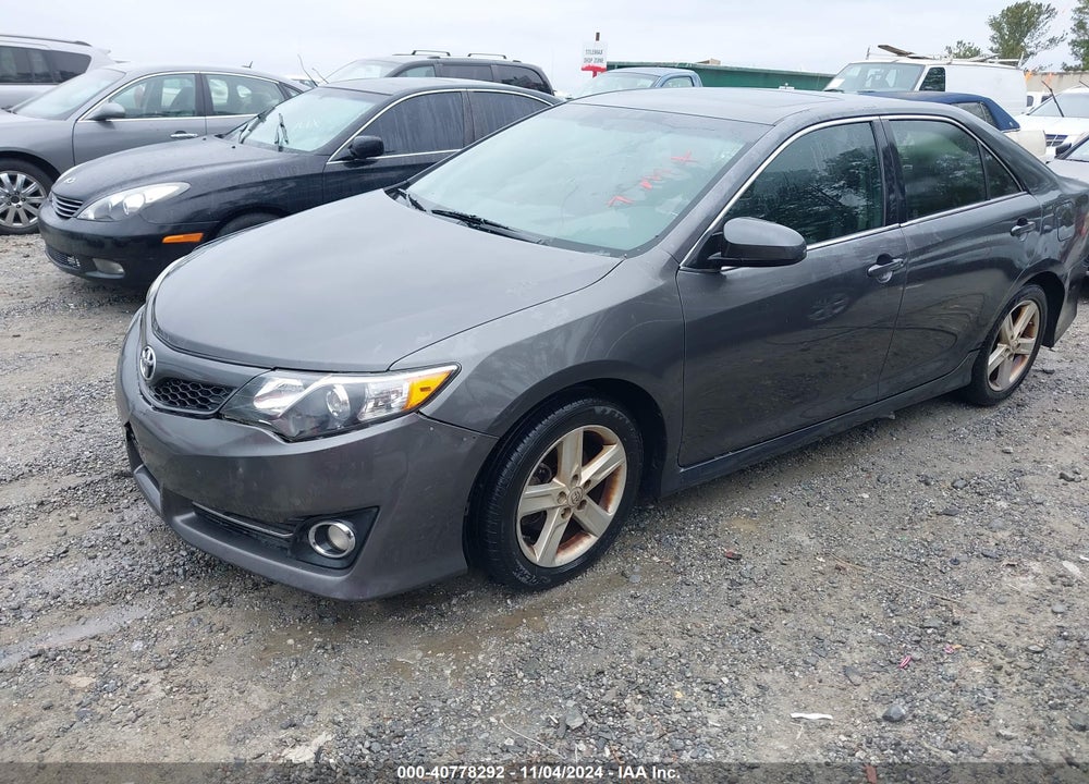 2013 TOYOTA CAMRY SE VIN: 4T1BF1FK4DU656993