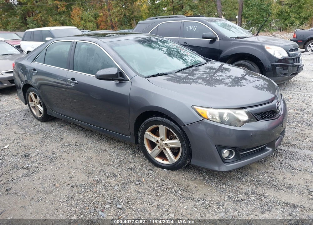 2013 TOYOTA CAMRY SE VIN: 4T1BF1FK4DU656993