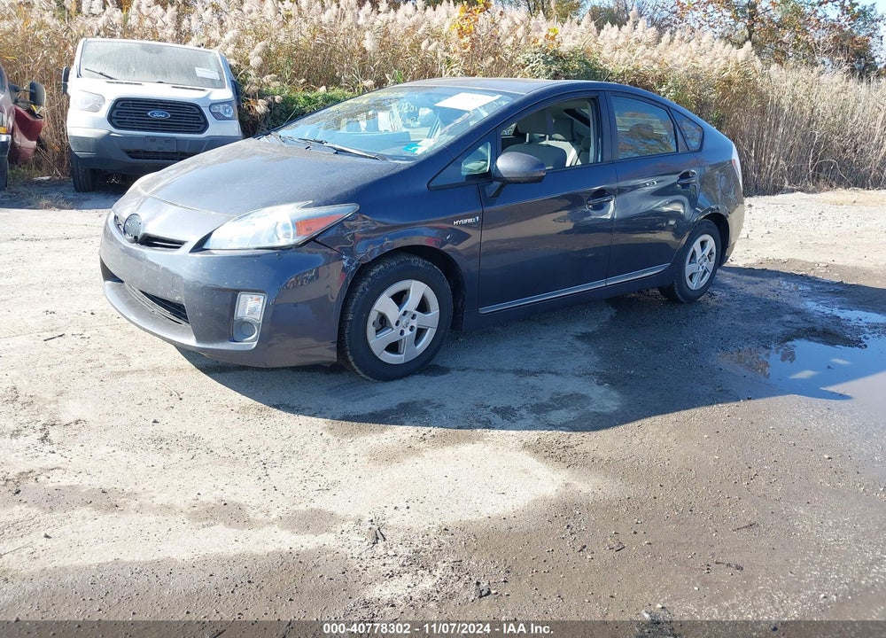 2011 TOYOTA PRIUS TWO VIN: JTDKN3DU5B5339884