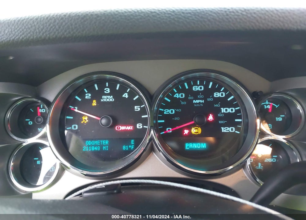 2013 CHEVROLET SILVERADO 1500 LT VIN: 3GCPCSE01DG288803