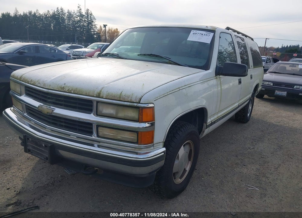 1999 CHEVROLET SUBURBAN 1500 LT VIN: 3GNFK16R6XG175981