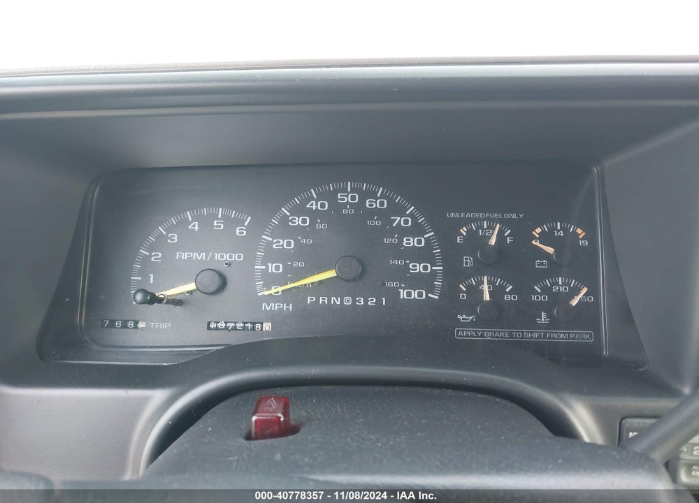 1999 CHEVROLET SUBURBAN 1500 LT VIN: 3GNFK16R6XG175981