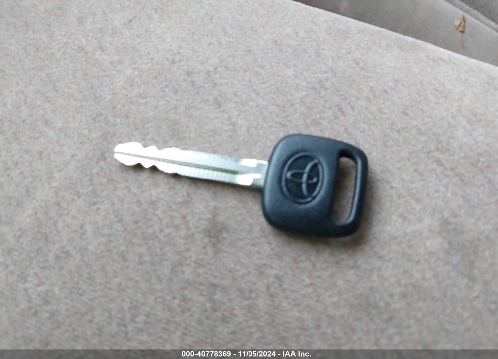 1996 TOYOTA AVALON XL/XLS VIN: 4T1BF12B2TU082608