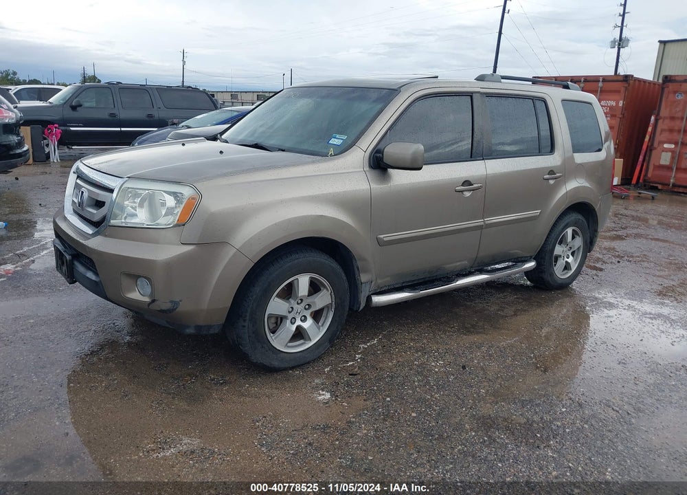 2010 HONDA PILOT EX-L VIN: 5FNYF3H67AB011558