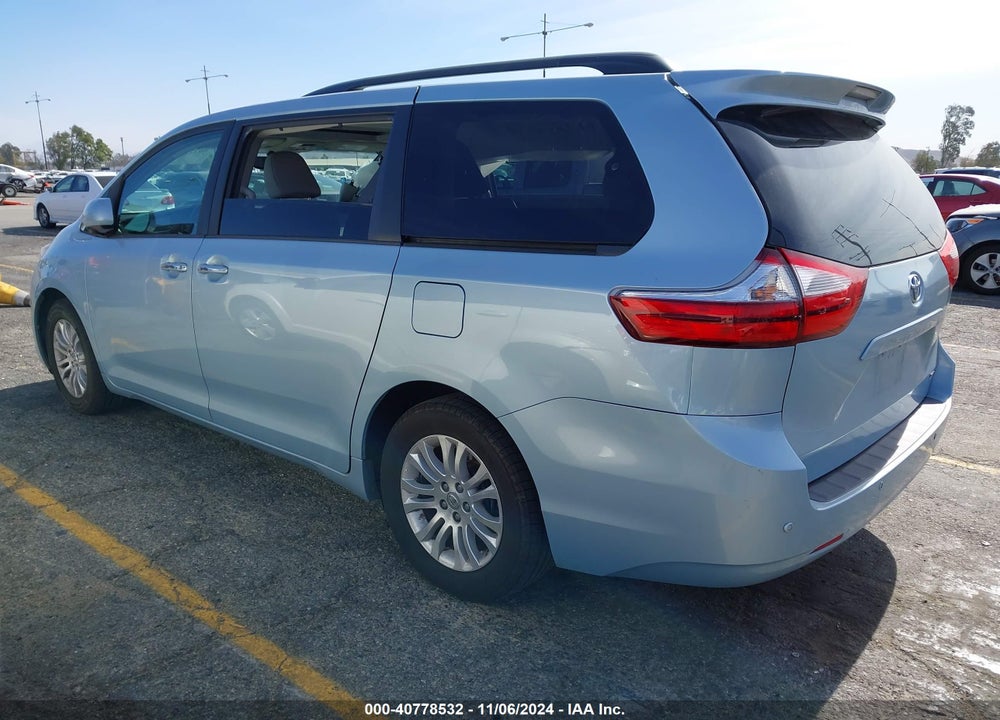 2016 TOYOTA SIENNA XLE LIMITED VIN: 5TDYK3DC4GS728656