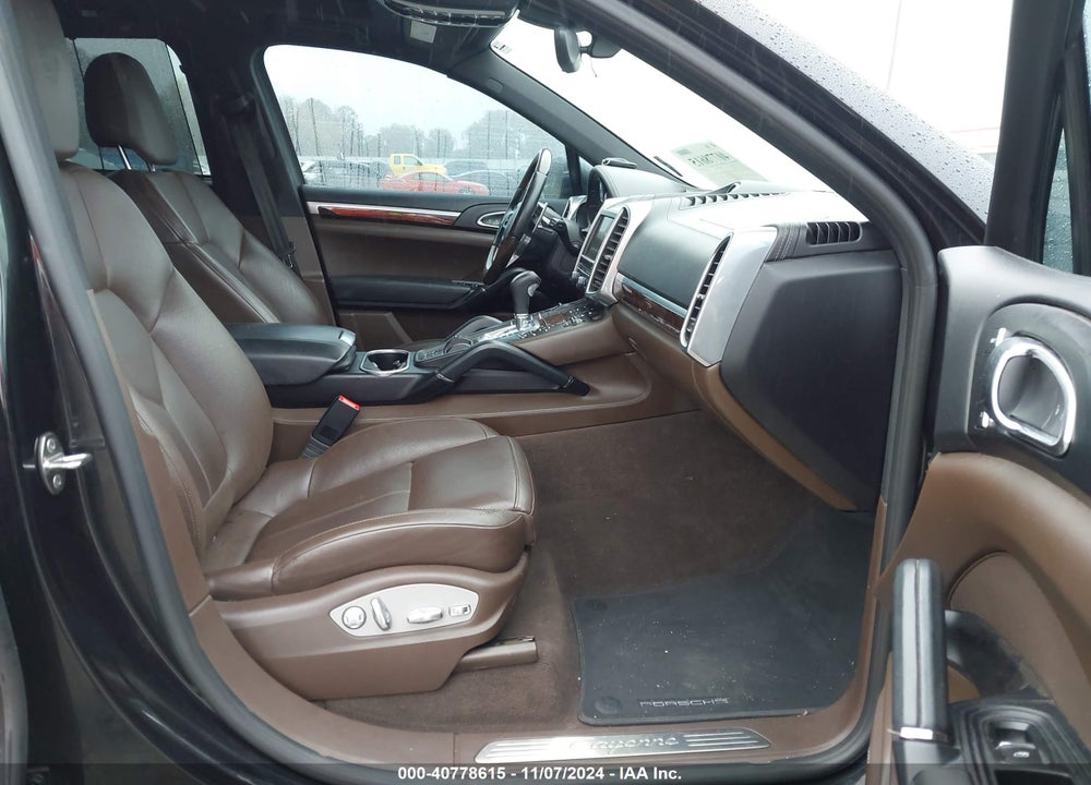 2016 PORSCHE CAYENNE VIN: WP1AA2A29GKA08463