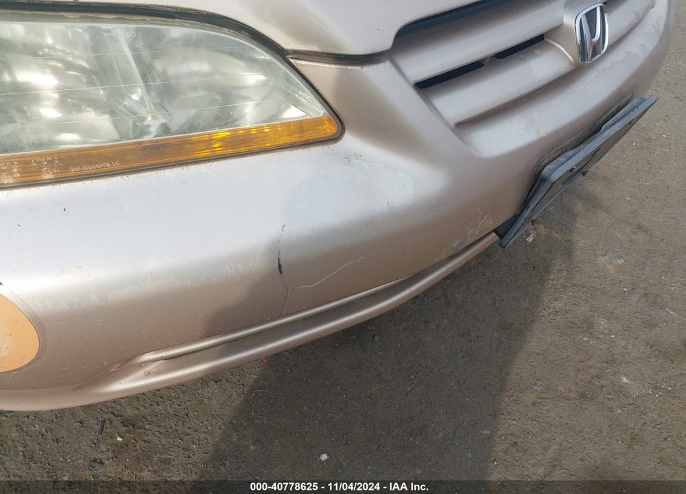 2002 HONDA ACCORD 2.3 LX/LX VIN: 1HGCG665X2A070618