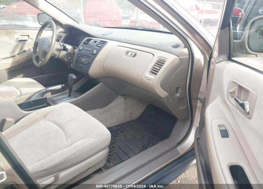 2002 HONDA ACCORD 2.3 LX/LX VIN: 1HGCG665X2A070618