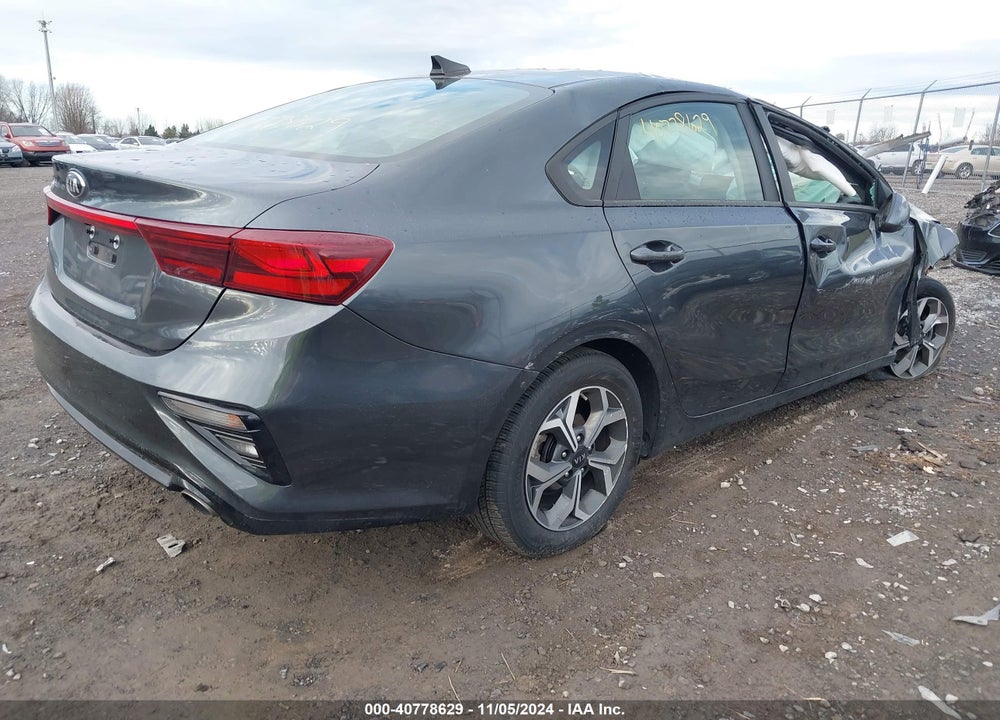 2021 KIA FORTE LXS VIN: 3KPF24AD6ME404544