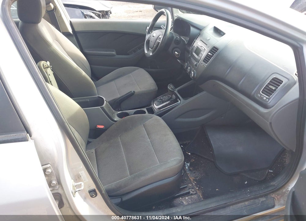 2017 KIA FORTE LX VIN: 3KPFK4A70HE138485