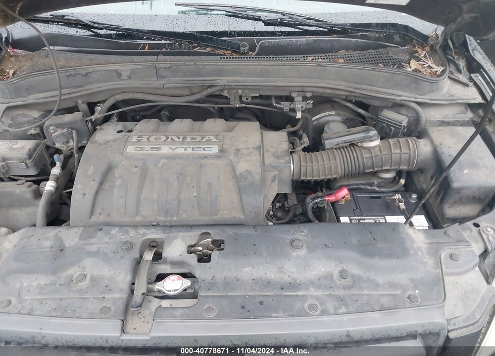 2005 HONDA PILOT EX-L VIN: 2HKYF18555H572392