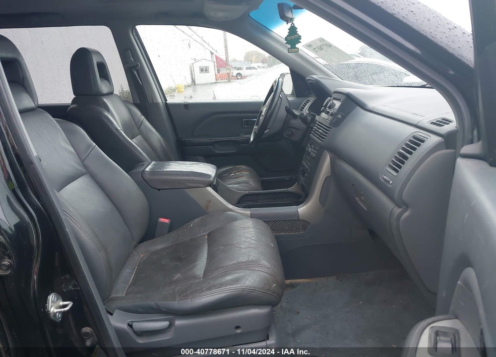 2005 HONDA PILOT EX-L VIN: 2HKYF18555H572392