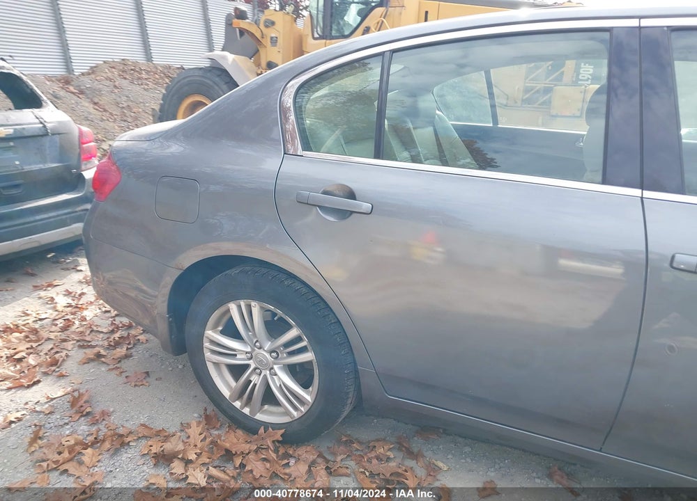 2011 INFINITI G37X VIN: JN1CV6AR7BM401560