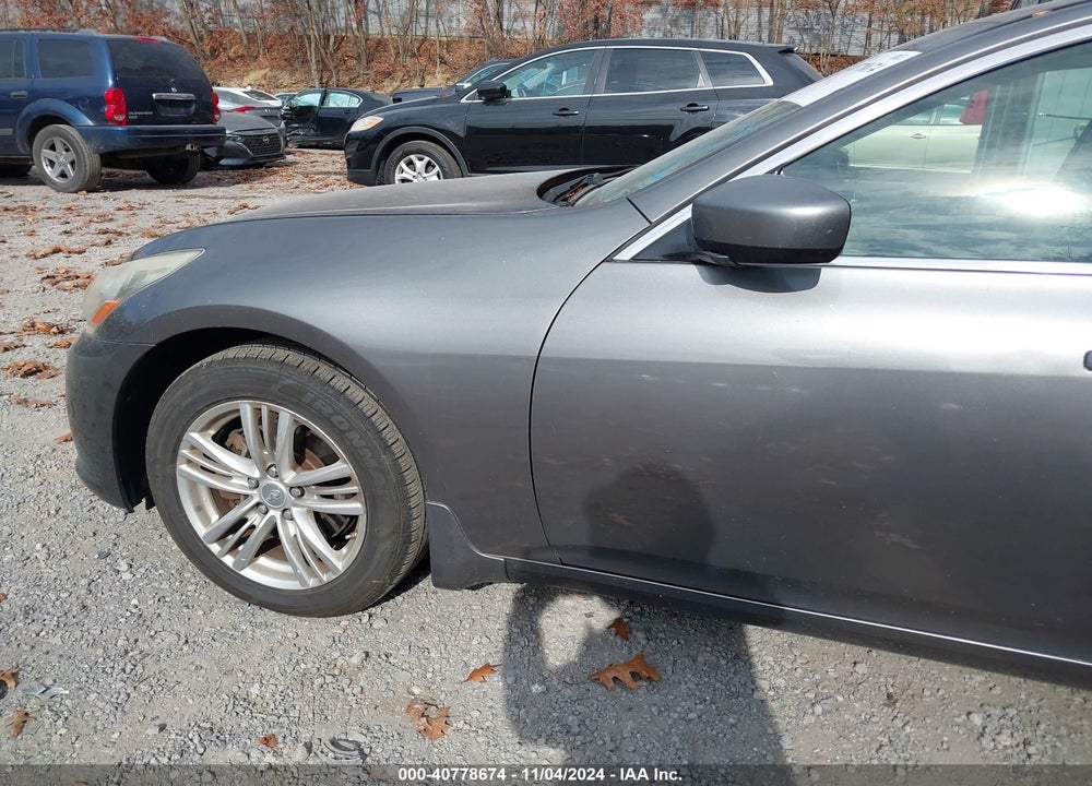 2011 INFINITI G37X VIN: JN1CV6AR7BM401560