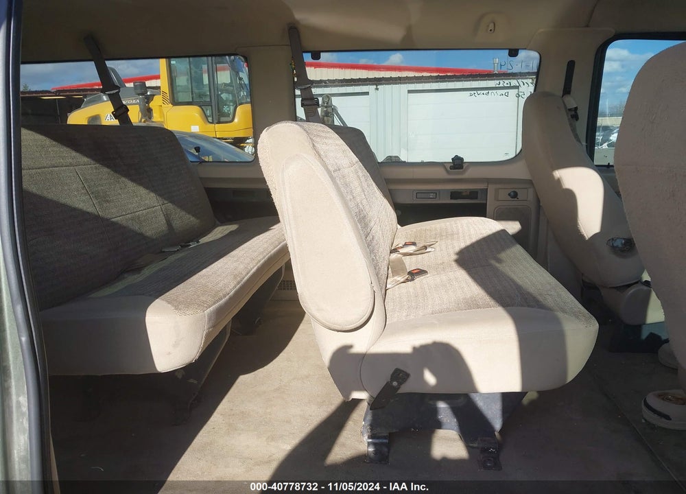 2004 FORD ECONOLINE WAGON XL/XLT VIN: 1FBSS31L24HA42193