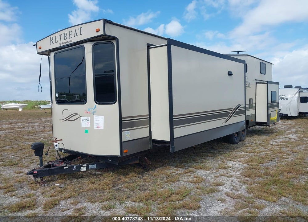 2019 KEYSTONE RV RETREAT TRAVEL TRAILER VIN: 4YDT39121KW260350