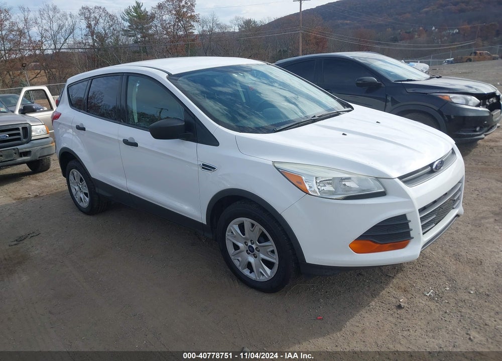 2016 FORD ESCAPE S VIN: 1FMCU0F7XGUB86425