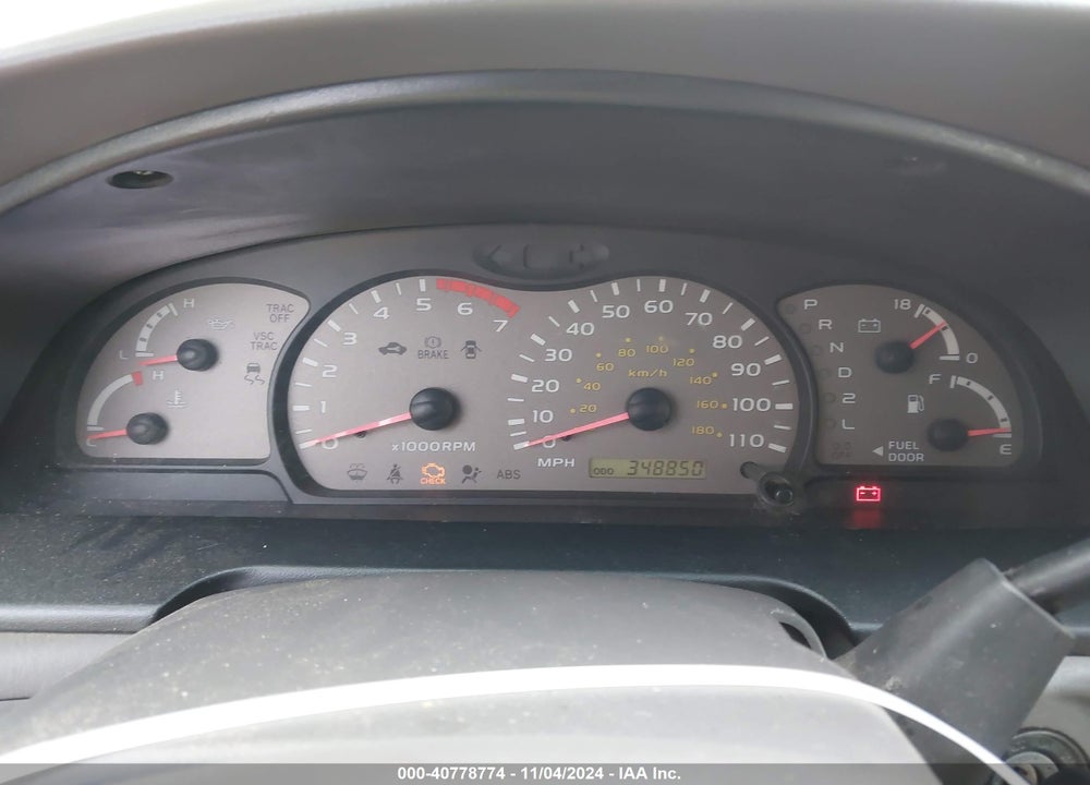 2002 TOYOTA SEQUOIA LIMITED V8 VIN: 5TDZT38A52S092784