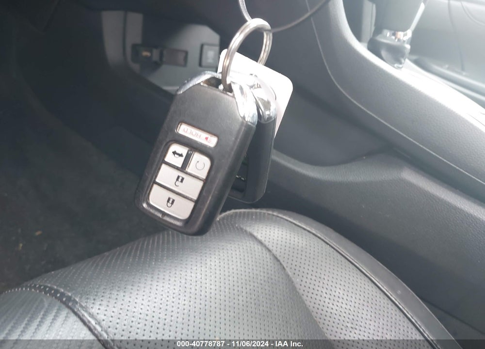2016 HONDA CIVIC VIN: 2HGFC1F94GH646923