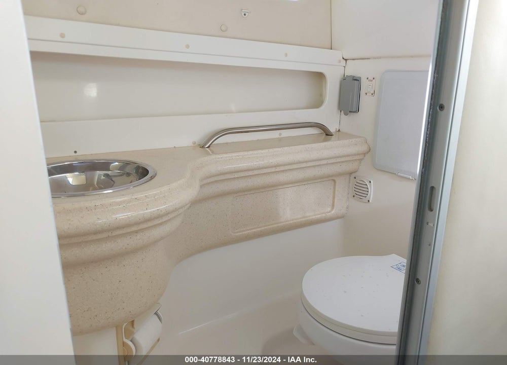 2001 CHRIS CRAFT OTHER VIN: CCBCS154J001