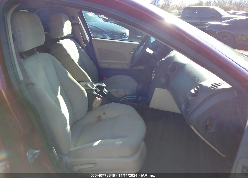 2005 PONTIAC GRAND PRIX VIN: 2G2WP522X51131986