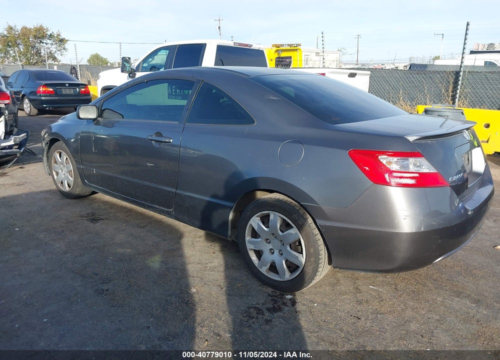 2010 HONDA CIVIC LX VIN: 2HGFG1B61AH538072