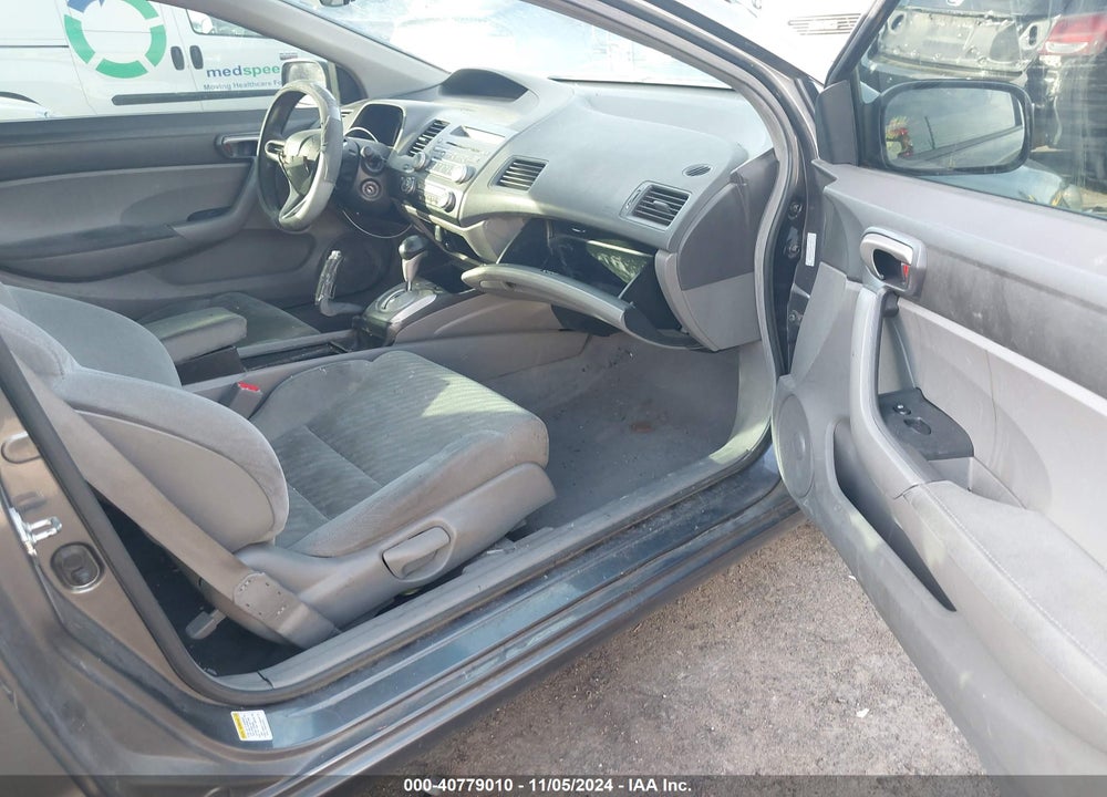 2010 HONDA CIVIC LX VIN: 2HGFG1B61AH538072