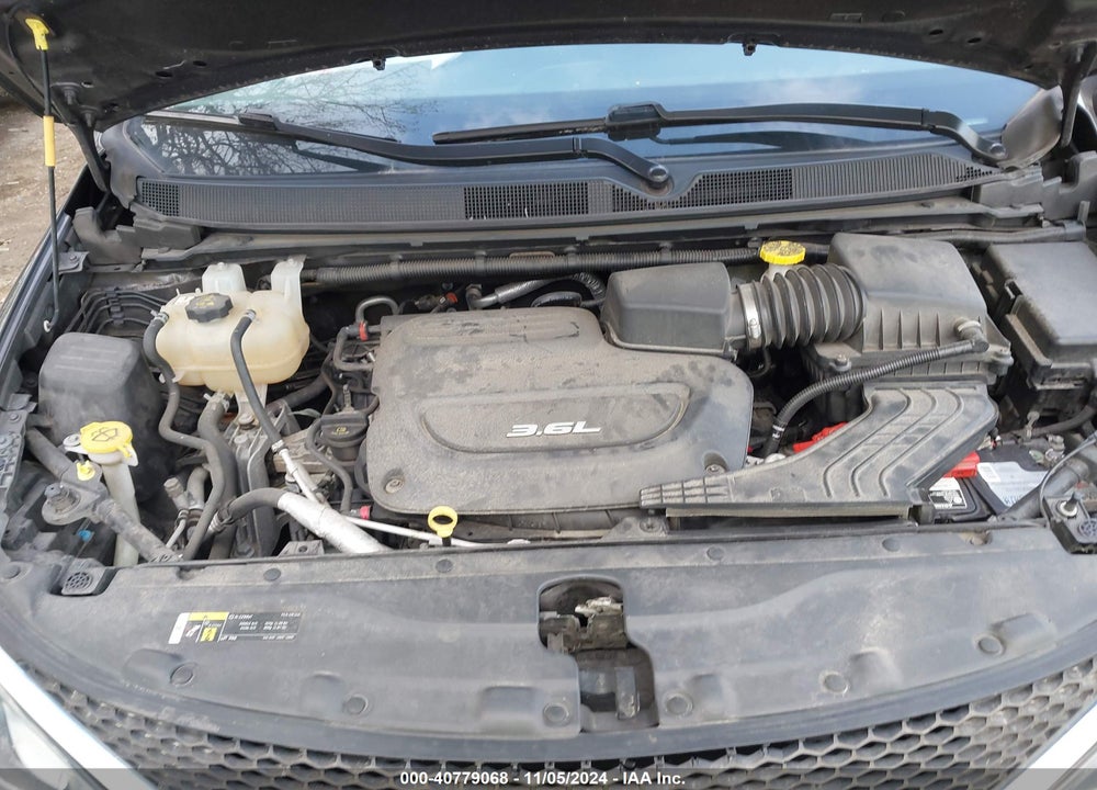 2018 CHRYSLER PACIFICA TOURING L VIN: 2C4RC1BG1JR142685