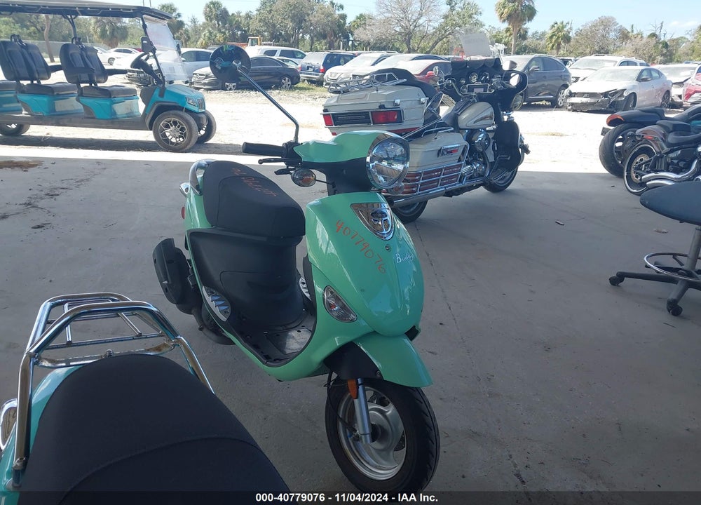 2018 GENUINE SCOOTER CO. BUDDY 50 VIN: RFVPAP5A8J1123181