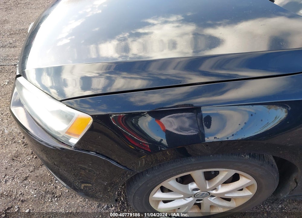 2014 VOLKSWAGEN JETTA 1.8T SE VIN: 3VWD07AJ1EM435712