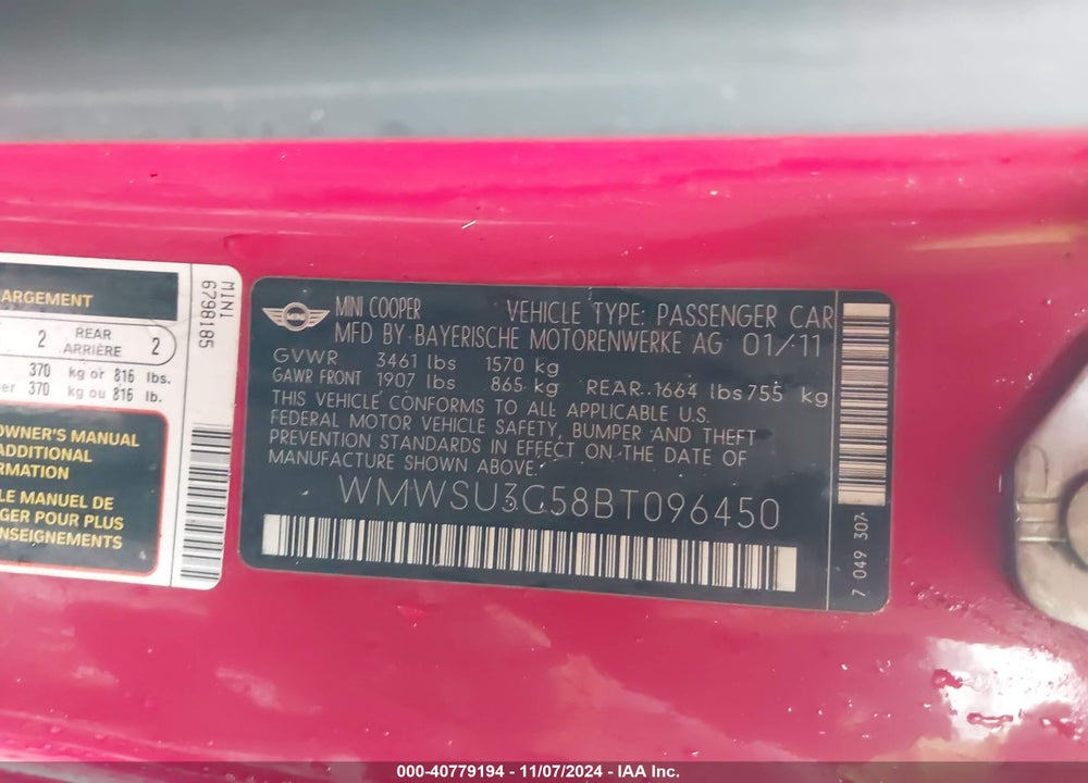 2011 MINI COOPER VIN: WMWSU3C58BT096450