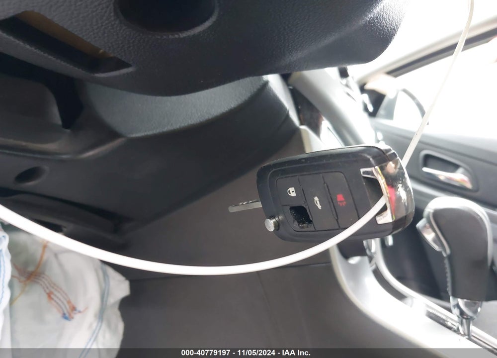 2014 CHEVROLET CRUZE VIN: 1G1PC5SB9E7103880