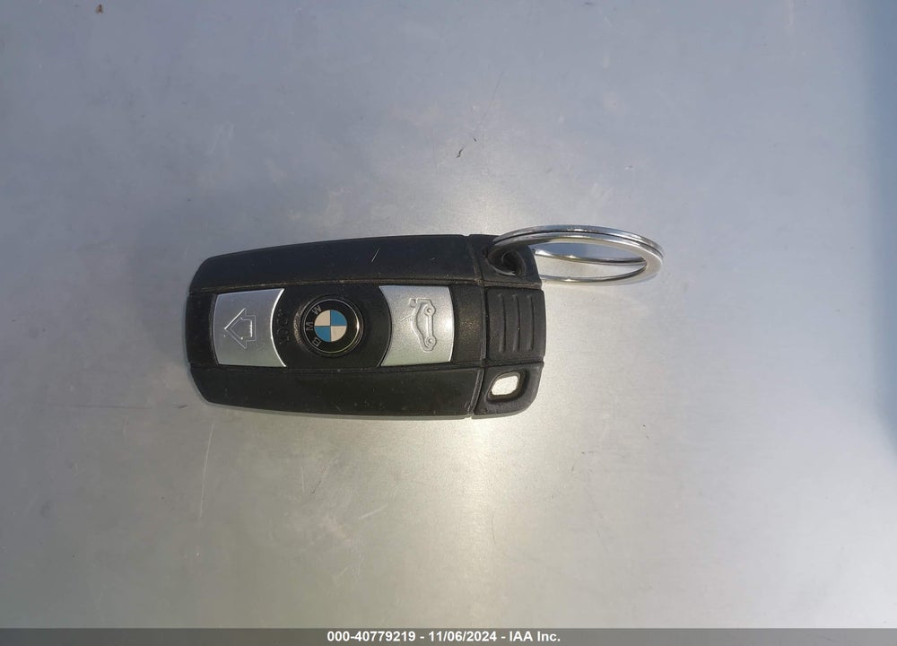 2008 BMW 328I VIN: WBAVA33598K054339