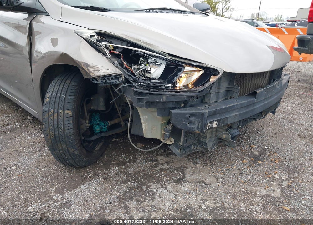 2016 HYUNDAI ELANTRA SE VIN: 5NPDH4AEXGH761689