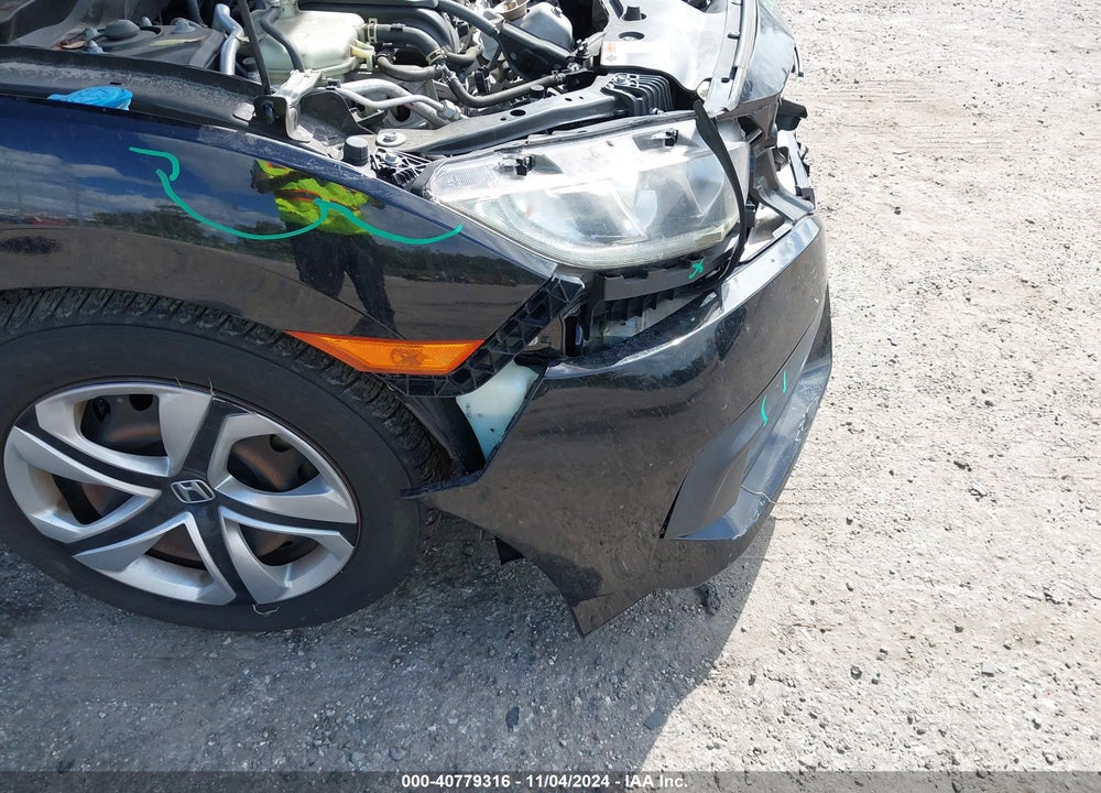 2018 HONDA CIVIC LX VIN: 2HGFC2F52JH561458