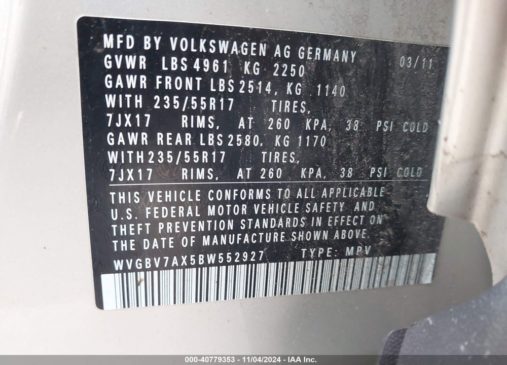 2011 VOLKSWAGEN TIGUAN SE VIN: WVGBV7AX5BW552927