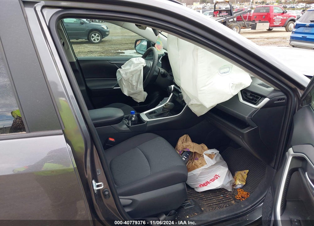 2024 TOYOTA RAV4 XLE VIN: 2T3P1RFV0RC396167