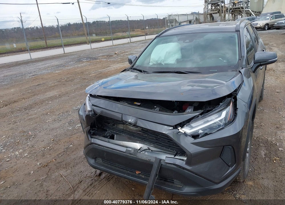 2024 TOYOTA RAV4 XLE VIN: 2T3P1RFV0RC396167