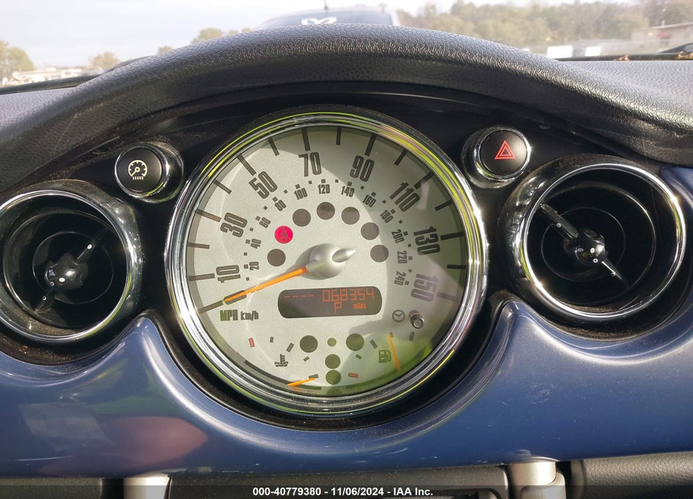 2006 MINI COOPER VIN: WMWRF33576TG15831