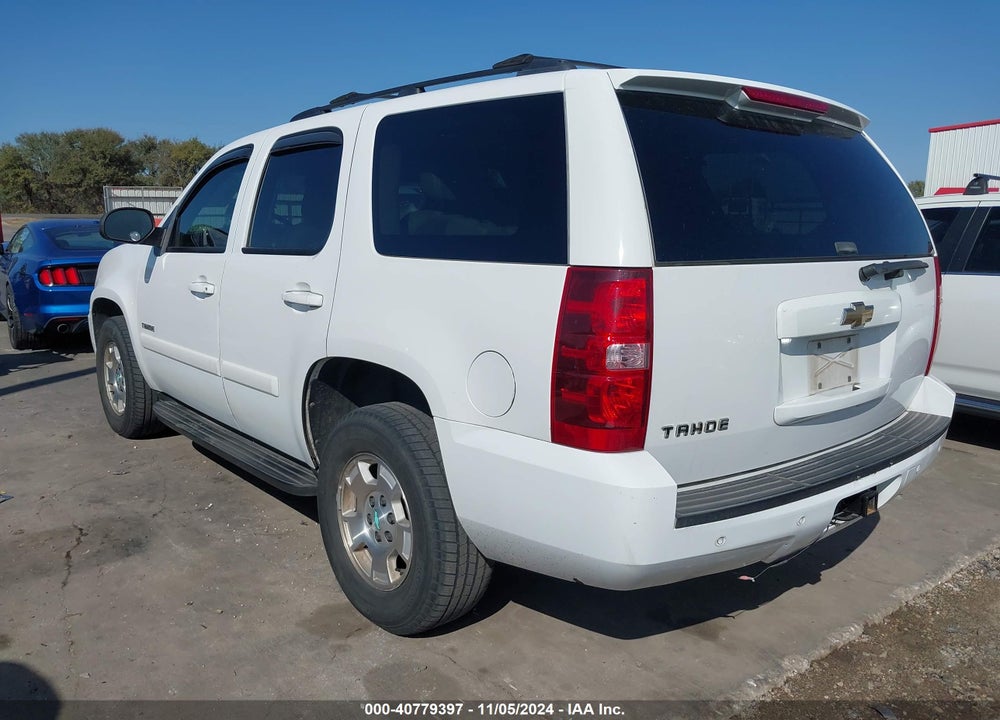 2007 CHEVROLET TAHOE LT VIN: 1GNFC13027R379499