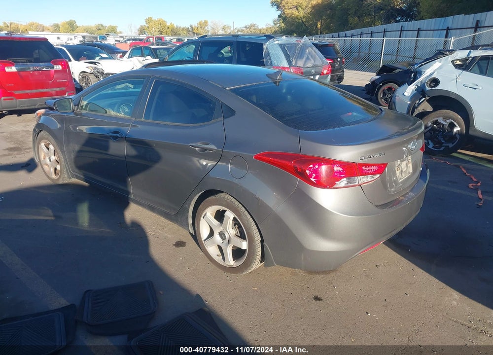 2013 HYUNDAI ELANTRA LIMITED VIN: 5NPDH4AE3DH176139