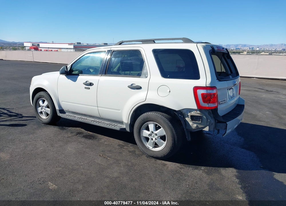 2009 FORD ESCAPE XLT VIN: 1FMCU03G09KD14447