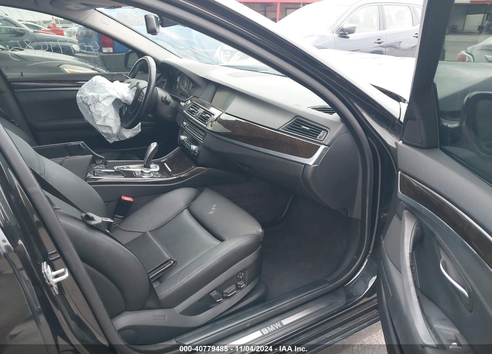2011 BMW 528I VIN: WBAFR1C52BC260945