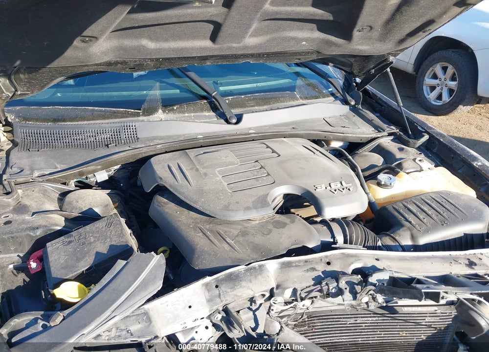 2014 CHRYSLER 300 S VIN: 2C3CCABG1EH292687