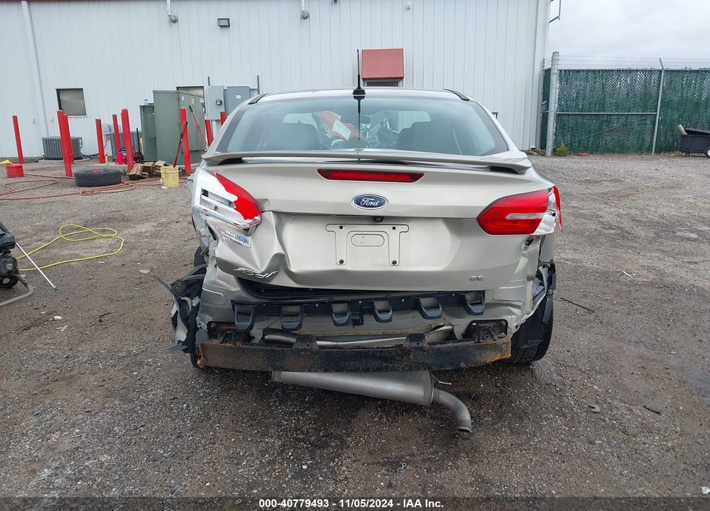 2015 FORD FOCUS SE VIN: 1FADP3F24FL319115