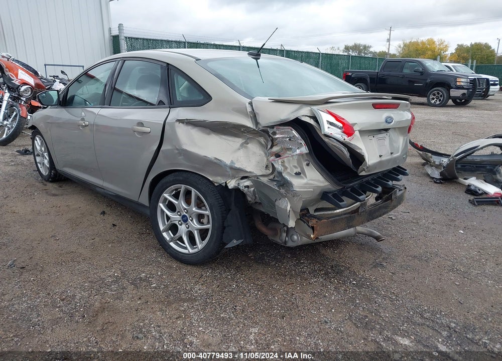 2015 FORD FOCUS SE VIN: 1FADP3F24FL319115