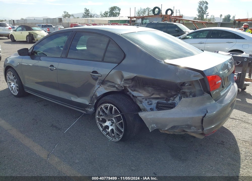 2013 VOLKSWAGEN JETTA 2.0L S VIN: 3VW1K7AJ1DM306977