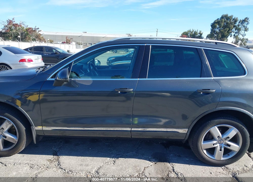 2012 VOLKSWAGEN TOUAREG VR6 EXECUTIVE/VR6 LUX/VR6 SPORT VIN: WVGFF9BP5CD002701