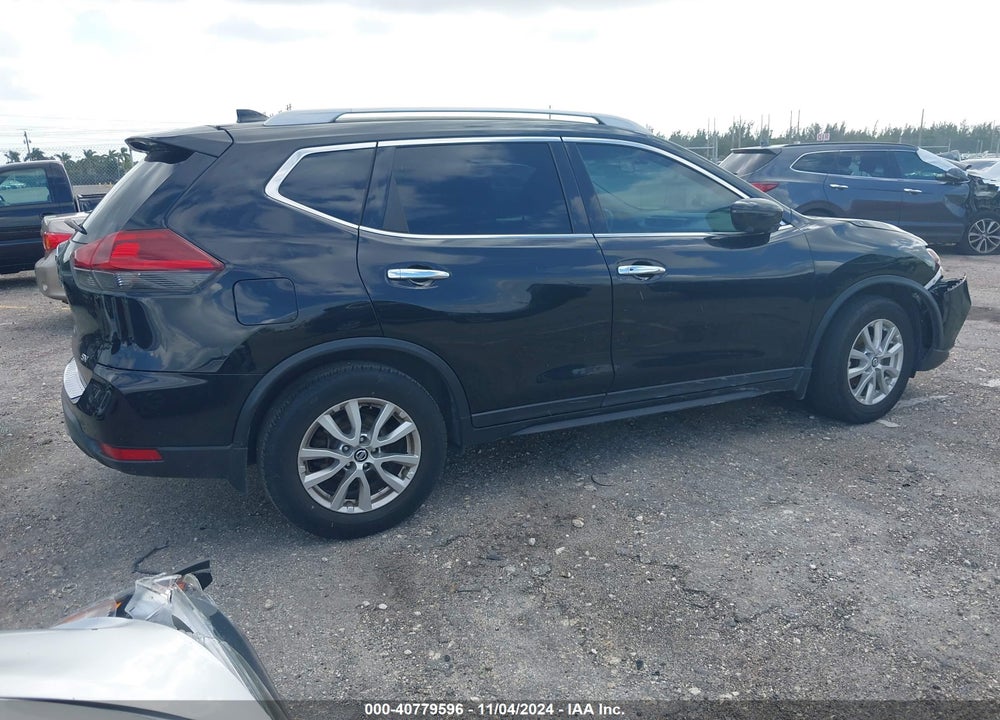 2018 NISSAN ROGUE SV VIN: 5N1AT2MT5JC788684