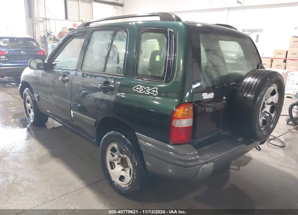 2002 CHEVROLET TRACKER HARD TOP BASE VIN: 2CNBJ13C826930297